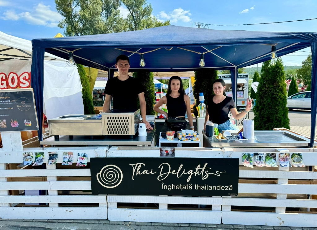 Bar de inghetata la festival